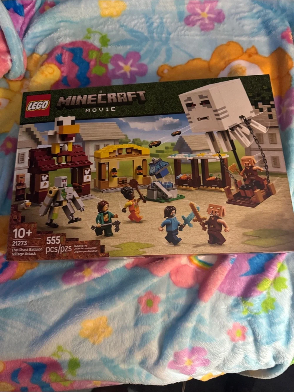 LEGO Minecraft The Ghast Balloon Village Attack Set - Yellow/White/Green/Brown